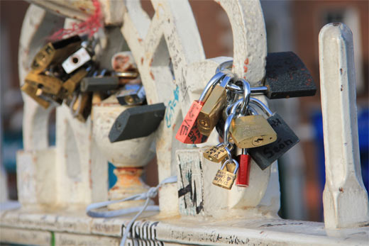 detail Half penny bridge